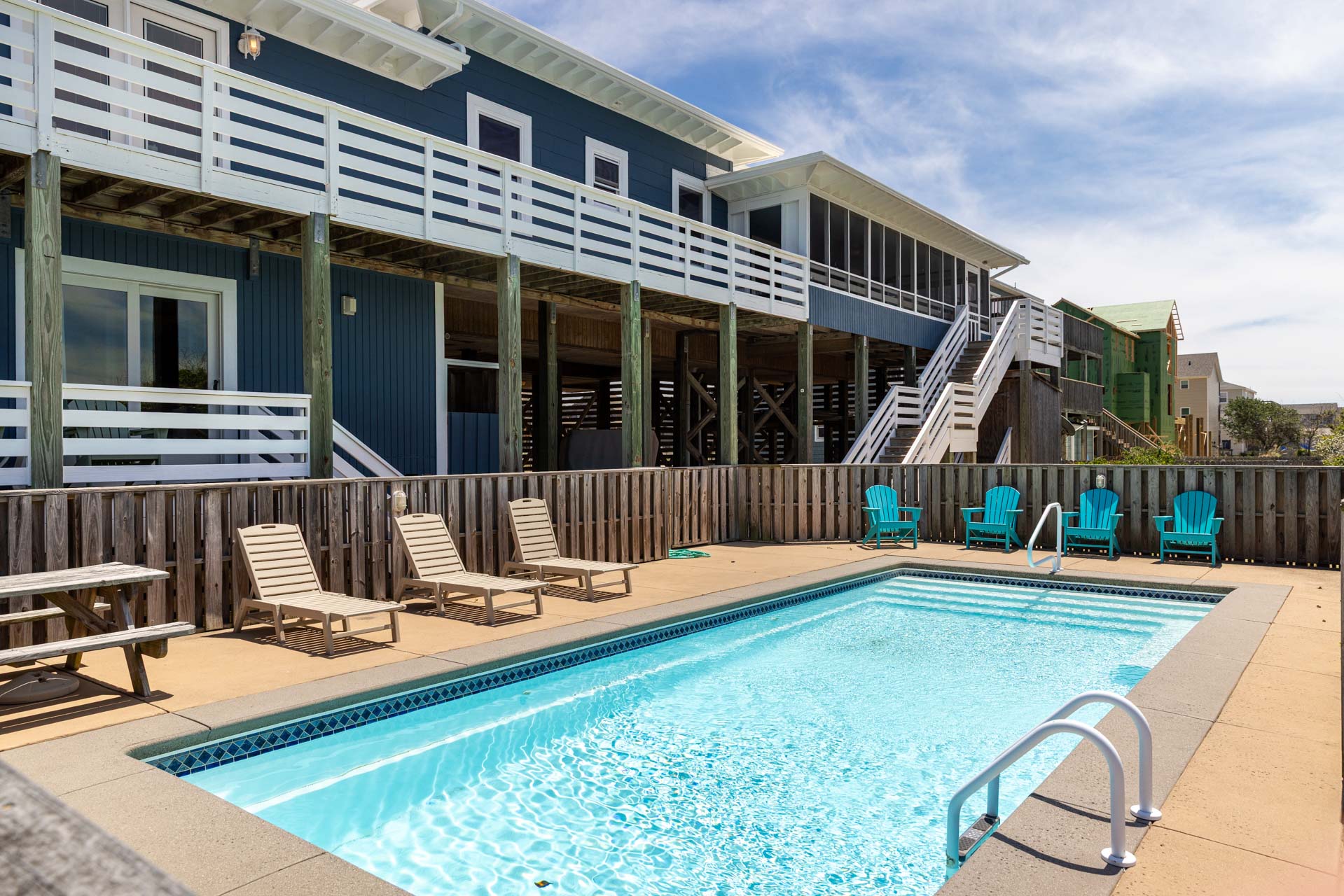 NH118 Resting Beach Face