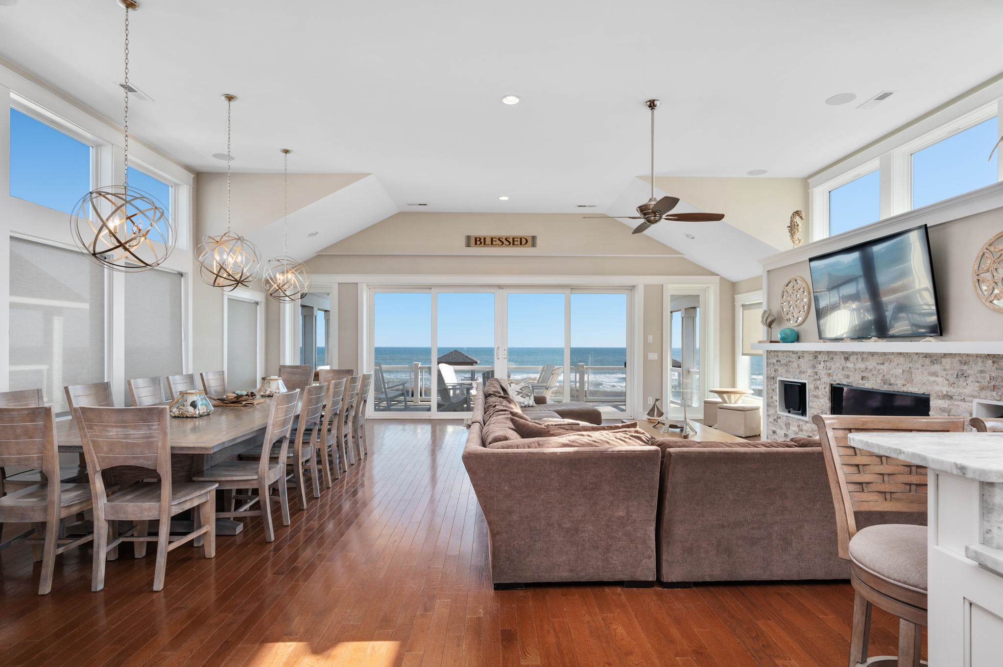 NH140 Sunset Beach House