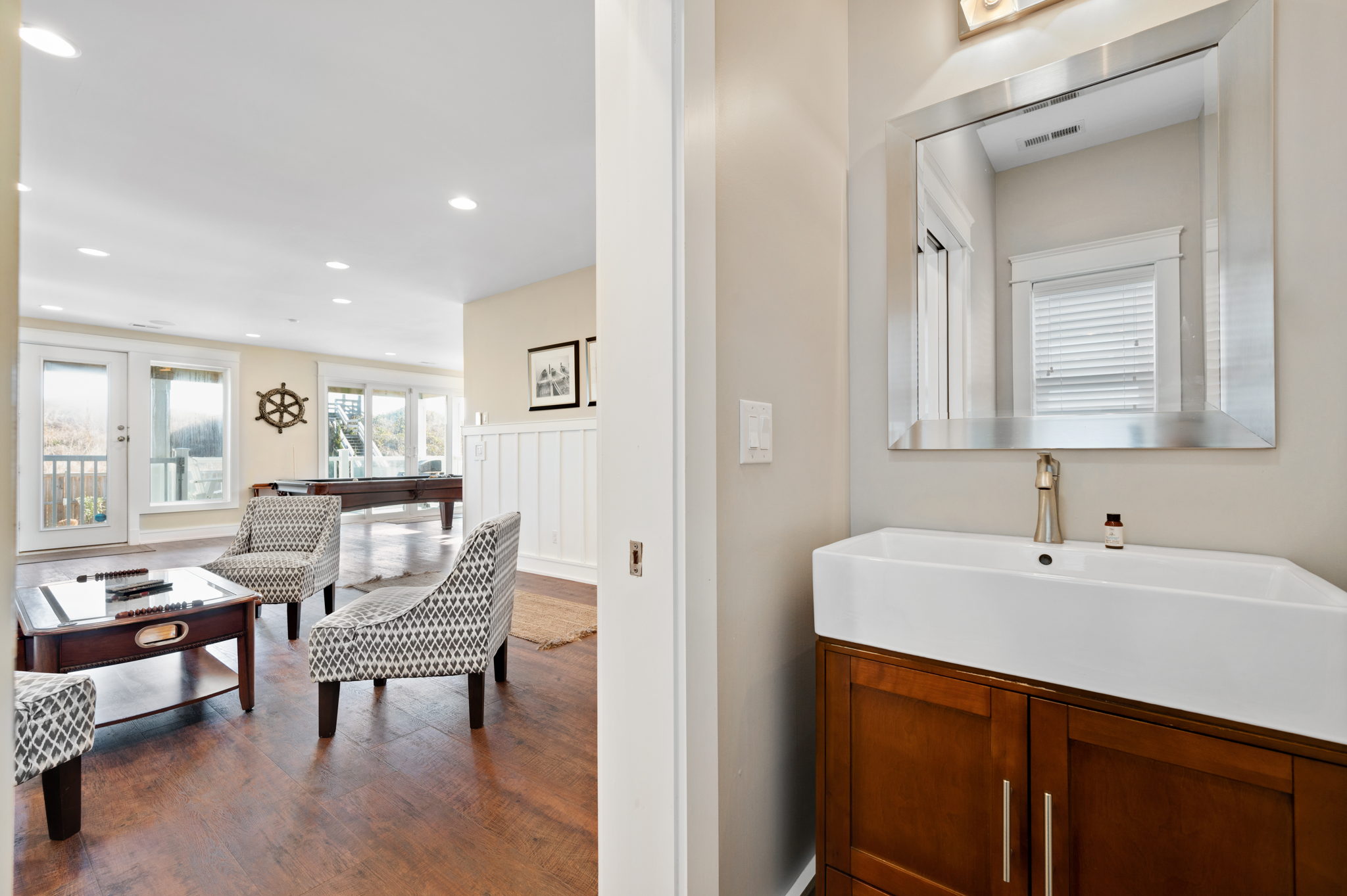 NH140 Sunset Beach House