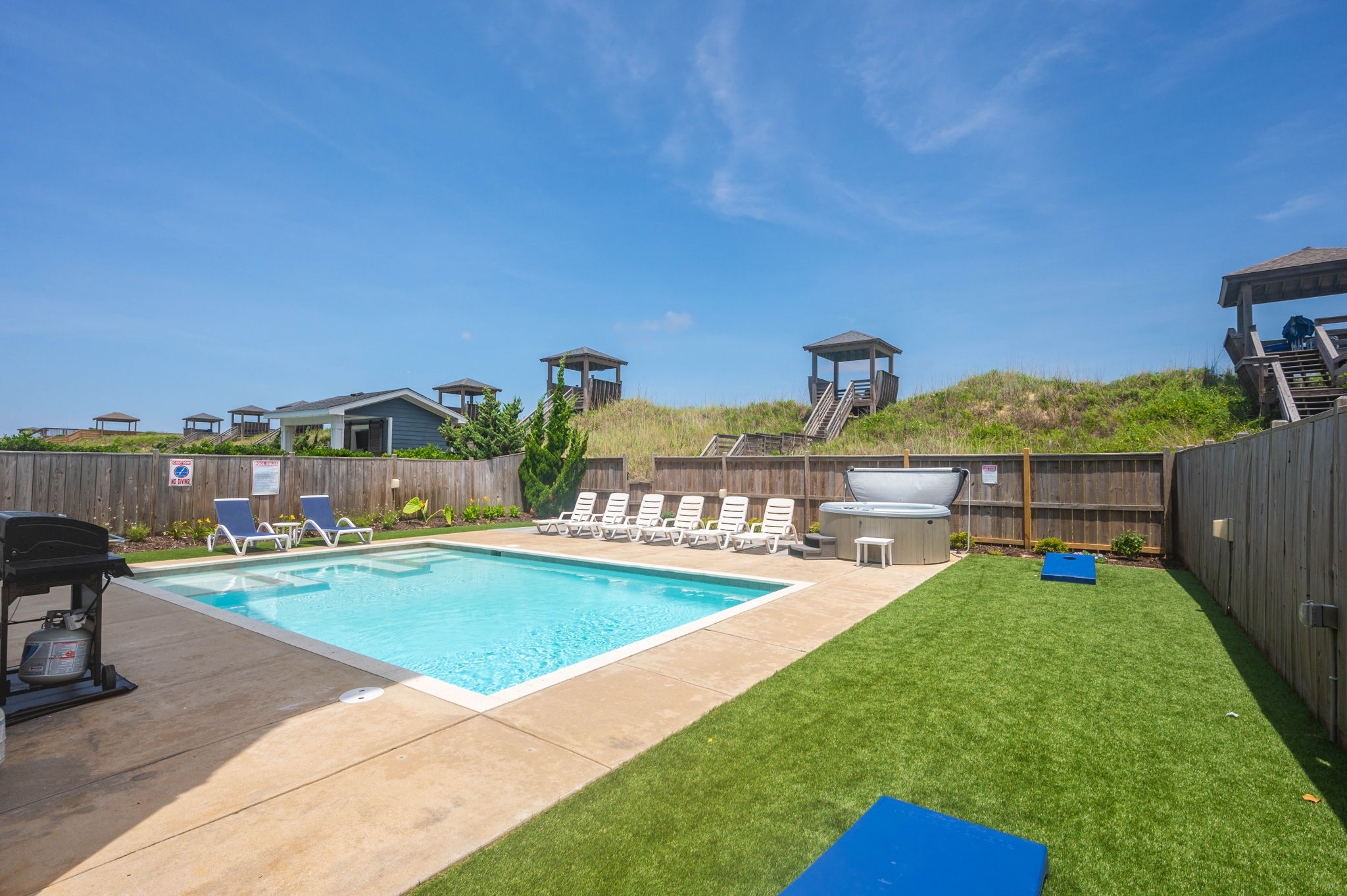 NH140 Sunset Beach House