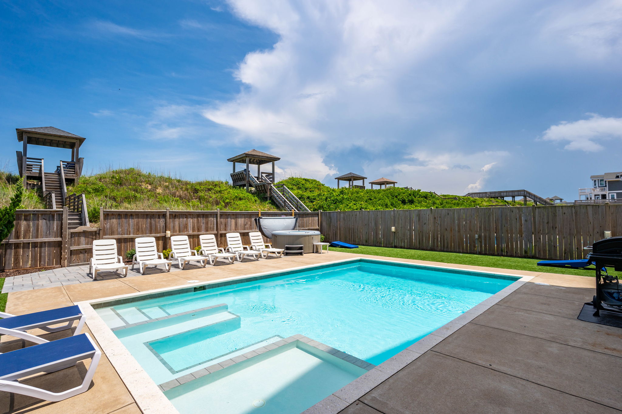NH140 Sunset Beach House