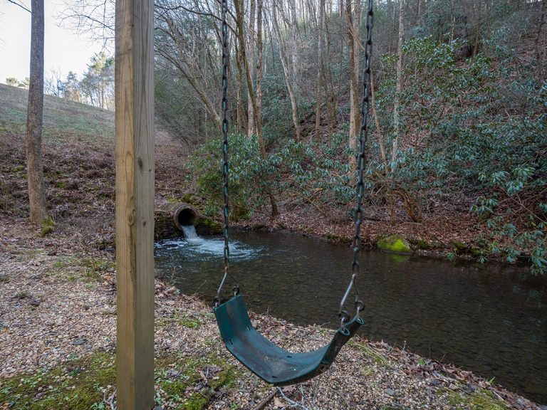 706 On The Creek