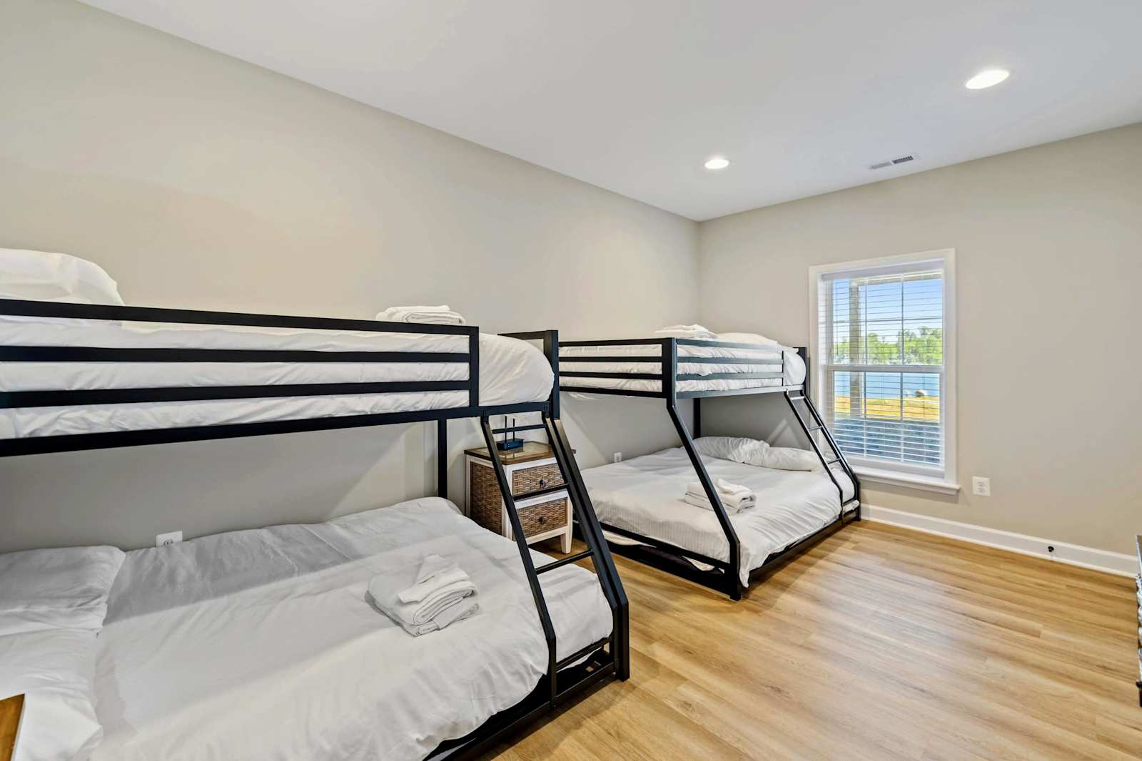 Private Pointe